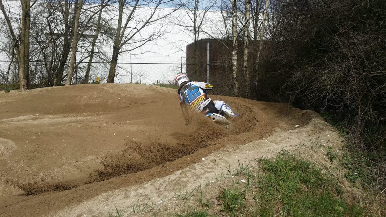 MAX beim Training – MAX Nagl - Video beim Training in Privé