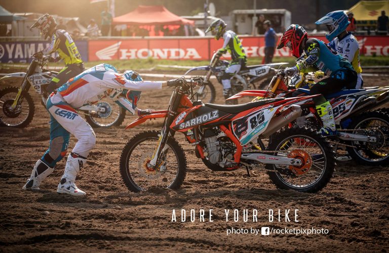Wer sein Bike liebt, der verneigt sich auch schon mal! – ADAC MX Masters Fürstlich Drehna - Das Video