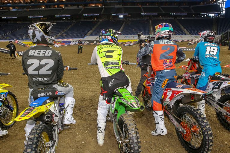 Standen schon im Training, wie später auch auf dem Podium, eng beieinander! Chad Reed, Eli Tomac und Cooper Webb