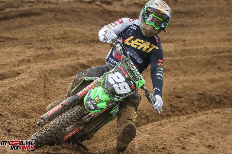 Henry Jacobi mit Teamkollegen beim Training in Lommel