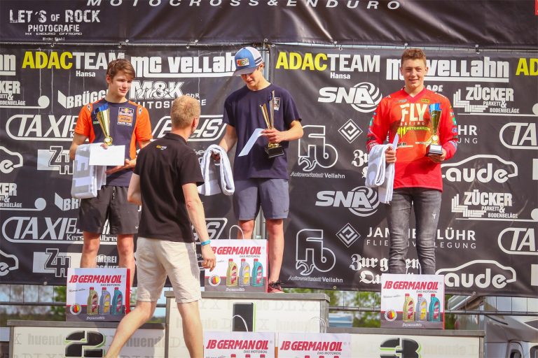 Leon Rehberg, Simon Längenfelder und Nico Greutmann – DM 125 beim MC Vellahn: Simon Längenfelder siegt deutlich (Video)