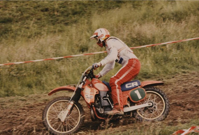 Rolf Dieffenbach 1983 bei der DM in Wipperfürth – Motocross-Ikone Rolf Dieffenbach tödlich verunglückt