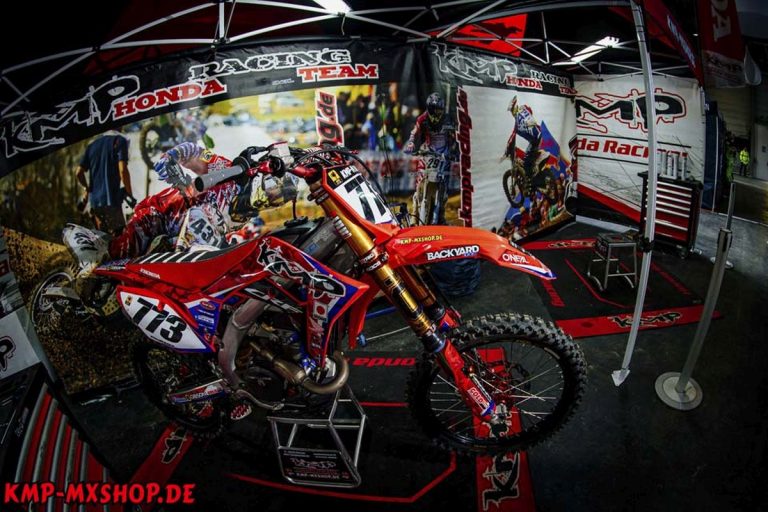 KMP Honda Racing mit kompakter Mannschaft beim ADAC Supercross in Stuttgart