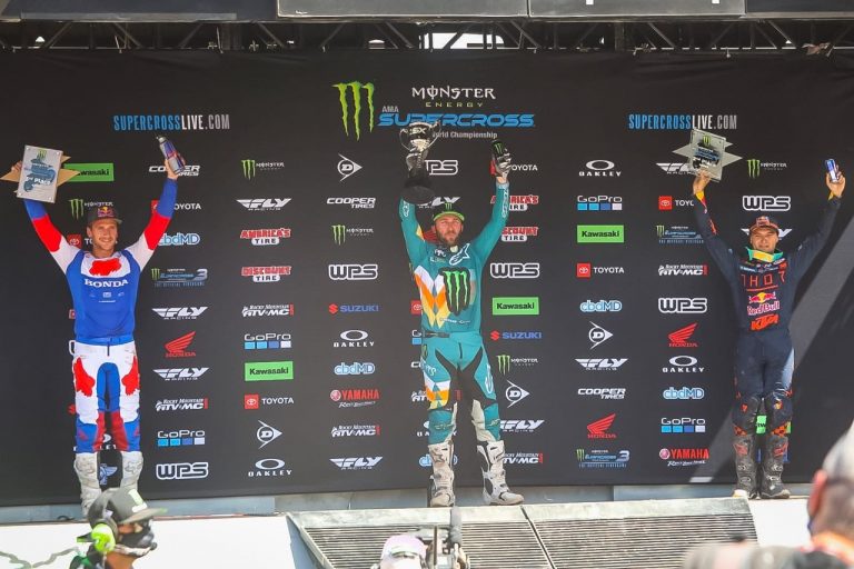 Podium Runde 11, Ken Roczen, Eli Tomac und Cooper Webb – SX-WM in Salt Lake City - Runde 11 (Höhepunkte im Video)