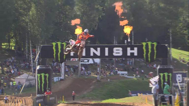 Jeffrey Herlings mit GP-Sieger Nummer 89 – Die Höhepunkte der MX2 und MXGP von Kegums 2020 im Video