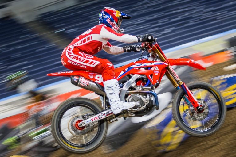 Ken Roczen ist in Topform! – Supercross-WM Runde 6 in Indianapolis (3) - Zeitplan, Starterlisten und animierter Streckenplan!