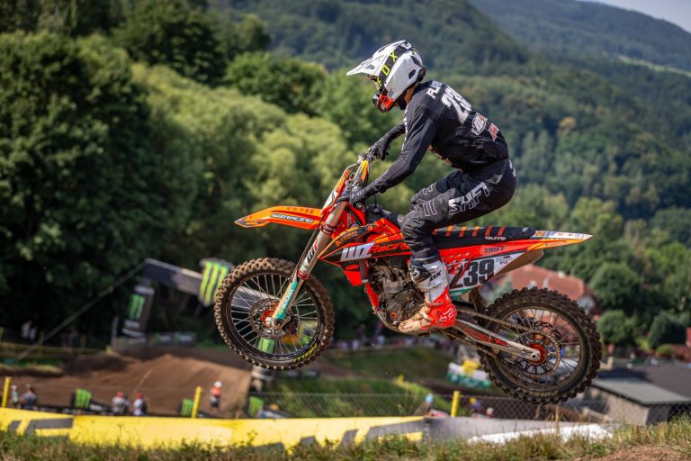 Lion Florian – WZ Racing: Tschechische Berg- und Talbahn