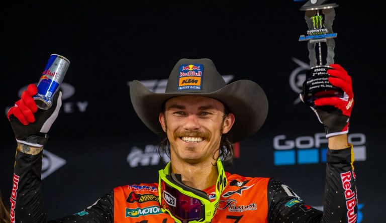 Aaron Plessinger von RED BULL KTM holt zweiten Platz beim Oakland SX