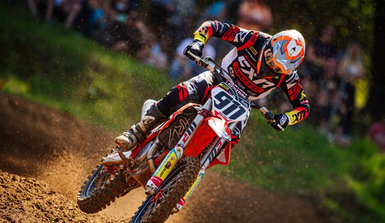 Nach einer kleinen Motorrad-Pause kam Jordi Tixier motiviert zurück und holte seinen ersten ADAC MX Masters Gesamtsieg der