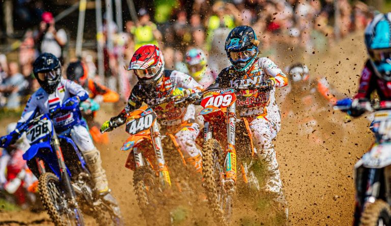 Guillem Farres (409) baute seine Tabellenführung im ADAC MX Youngster Cup in Jauer weiter aus