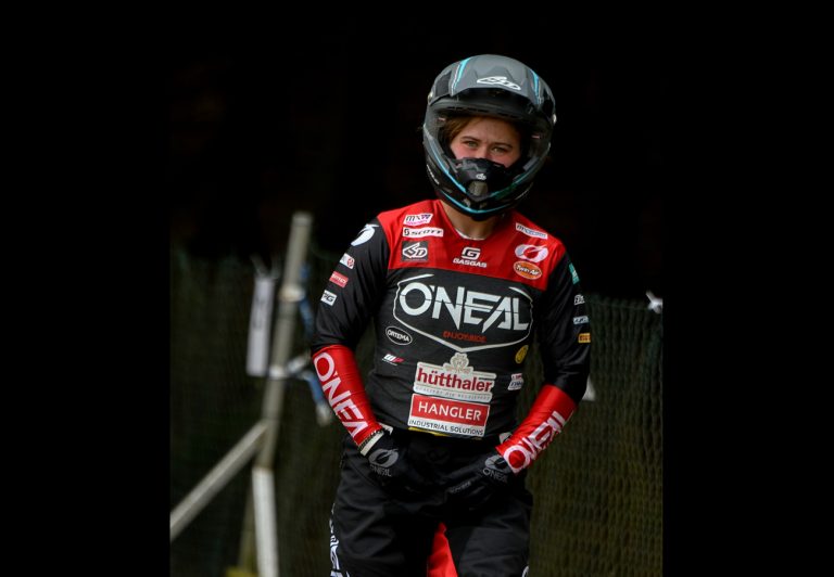 Saisonstart 2023 für Elena Kapsamer