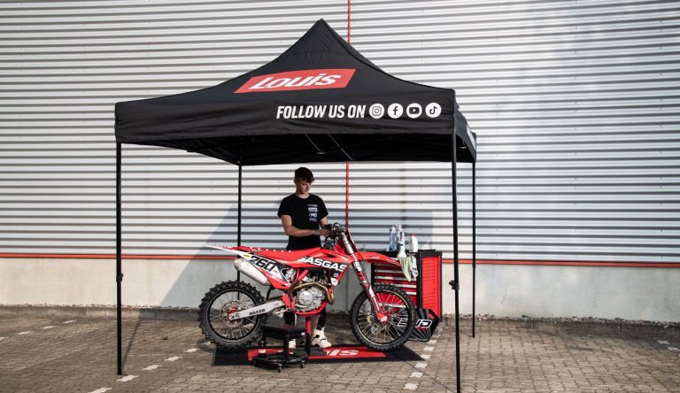 Pavillon – Neu bei Louis: Wetterschutz fürs Fahrerlager