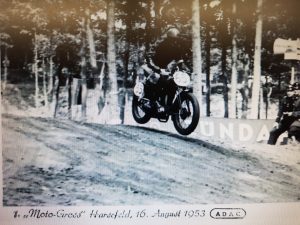 9efc524d-5d80-4f62-8885-a223eb1a8745