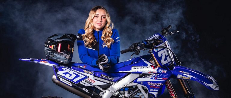 Lexi Pachmann #257 – Die Story eines MX-Girls /// MX YOUTH FOTOSTORY!