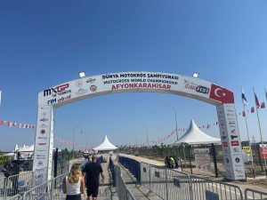 85136416-b48b-447a-a136-2d468c2a546d