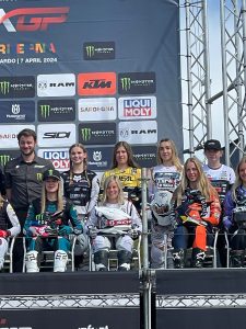 a7db9a46-59a8-491f-b15c-fa3123b3d6e7