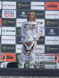 ac612ec8-6f81-4d2c-9251-392ecf2aa976