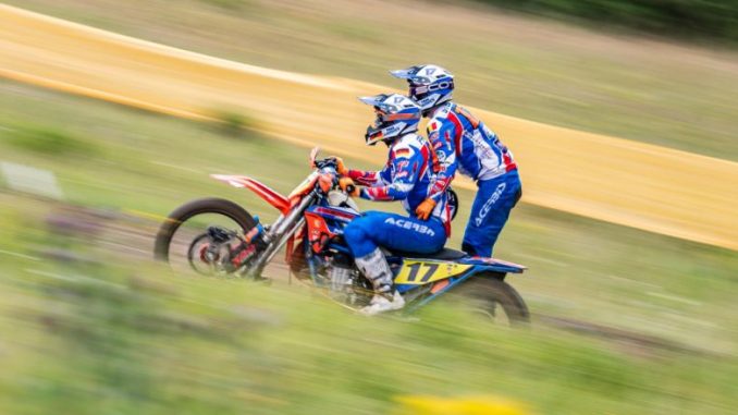 Mit zwei Start-Ziel-Siegen bauten Prümmer-Steegmans ihre Meisterschaftsführung beim MSC Pflückuff weiter aus2 Prümmer Tim und Steegmans Jarno ADAC DMX 2025