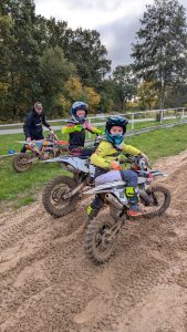 b081e7b0-4dc9-4ee7-87d7-dc5744a8d51c