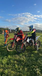 efa75533-3b07-49ae-974b-bacc2fa85f3b