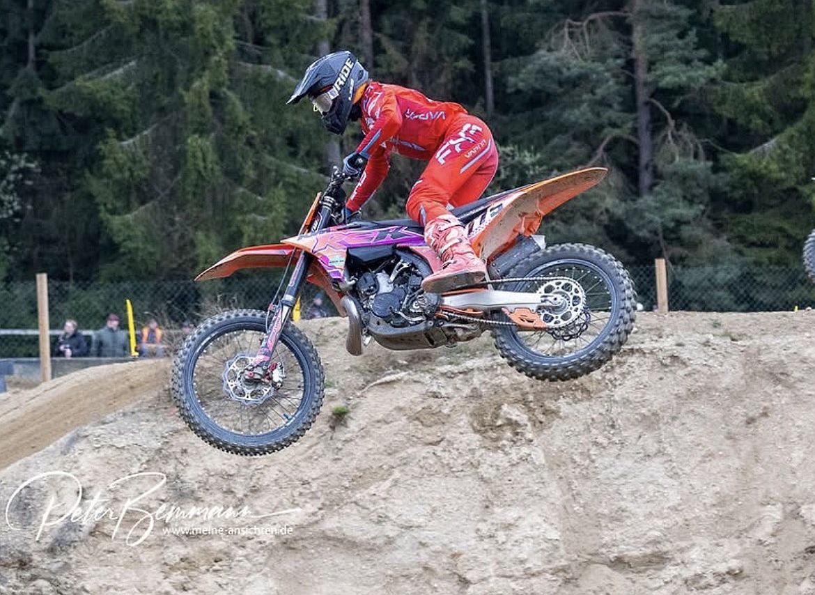 Alex Massury auf Zweitakt-KTM