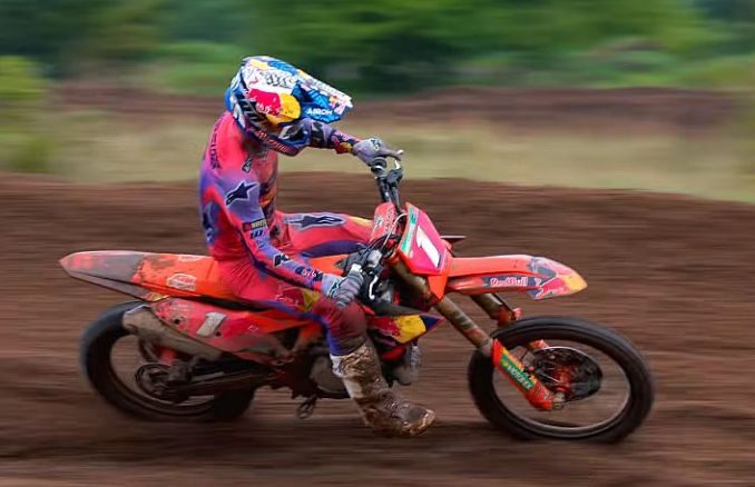 Video-Reportage von Motocross-Weltmeister Simon Längenfelder