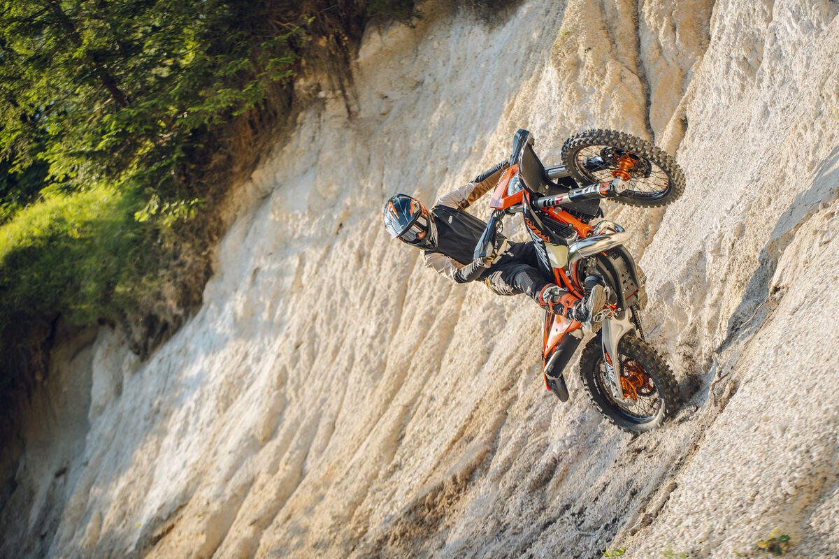 KTM: DIE KTM 300 EXC HARDENDURO 2027: ENTWICKELT FÜR EXTREME HERAUSFORDERUNGEN