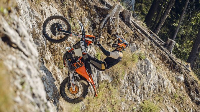 KTM: DIE KTM 300 EXC HARDENDURO 2027: ENTWICKELT FÜR EXTREME HERAUSFORDERUNGEN
