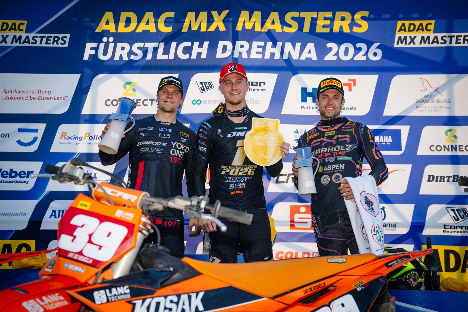 Das ADAC MX Masters Podium in Fürstlich Drehna (v.l.): Haavisto, van de Moosdijk, Koch