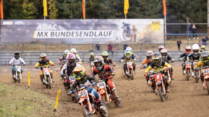 Am kommenden Wochenende messen sich die besten ADAC Nachwuchs-Motocrosser in Pflückuff miteinander (Foto: Jörg Gulden)