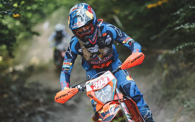 Red Bull KTM Factory Racing: Lettenbichler wird Zweiter bei Roof of Africa und baut WM-Führung aus