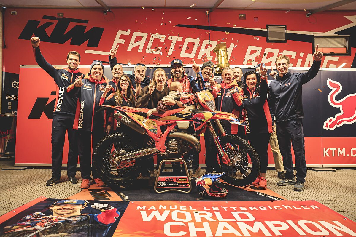 Red Bull KTM Factory Racing: Mani Lettenbichler zum fünften Mal in Folge Hard-Enduro-Weltmeister