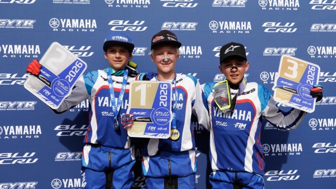 Siegerehrung der YZ85-Klasse beim YZ BLU CRU FIM Europe Cup SuperFinale 2026 in Ernée