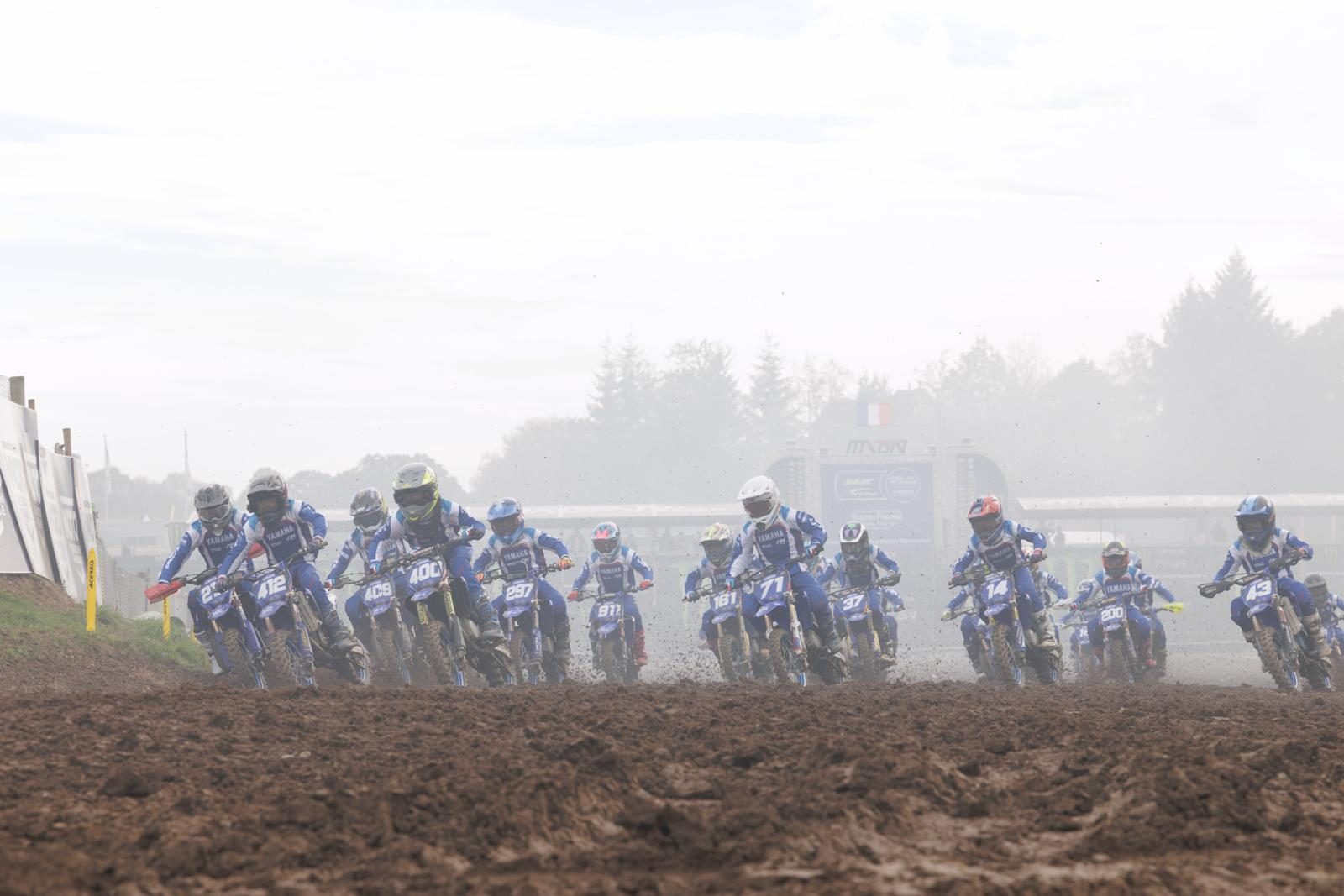 Start der YZ65-Klasse beim YZ BLU CRU FIM Europe Cup SuperFinale 2026 in Ernée
