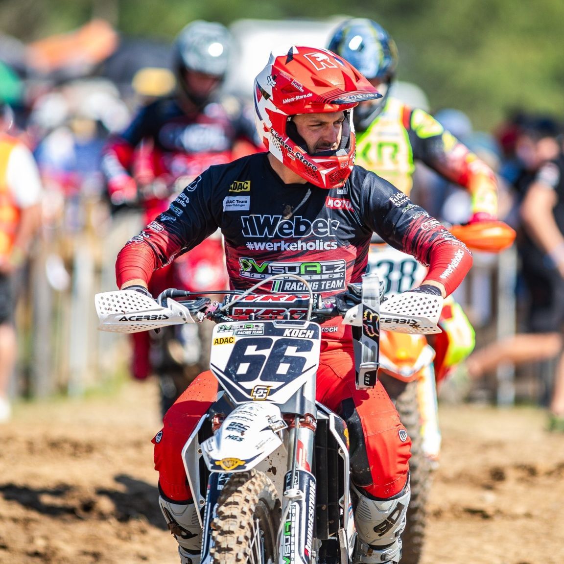 Tim Koch mit der Startnummer 66, Trainer beim MX Koch-Kurs des MCC Tessin