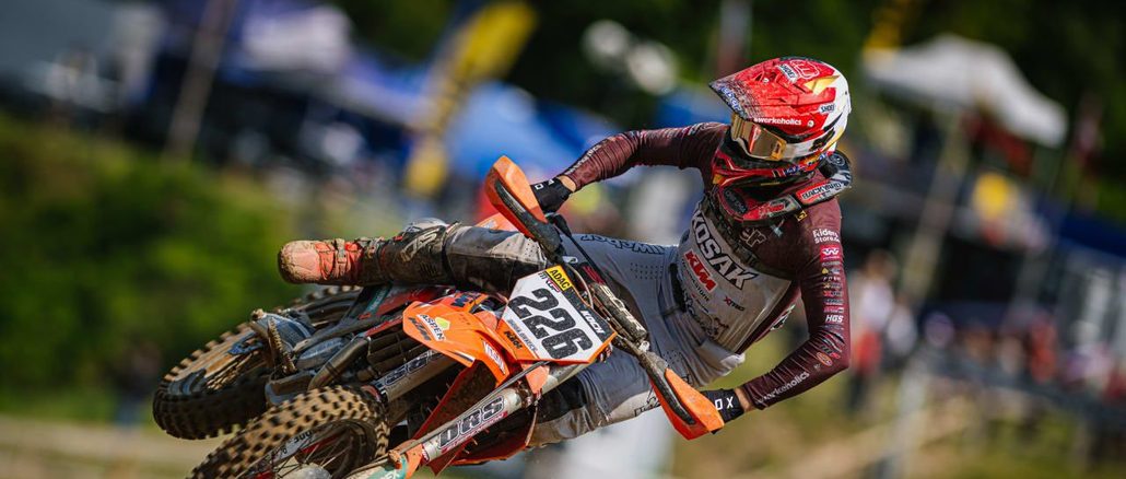 Tom Koch mit der Startnummer 226 im Sprung, Trainer beim MX Koch-Kurs des MCC Tessin